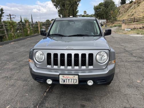 Silver 2015 Jeep Patriot Sport