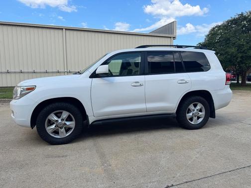 White 2011 Toyota Land Cruiser Base