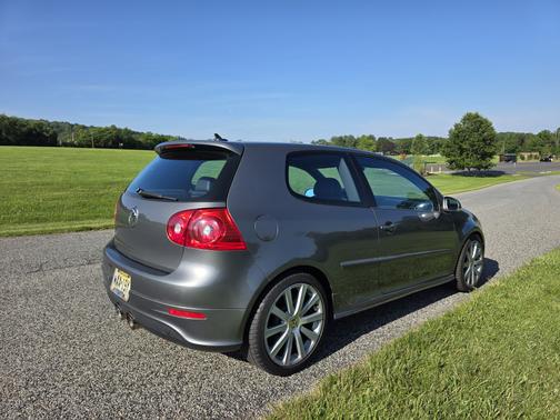 2008 Volkswagen R32 Base