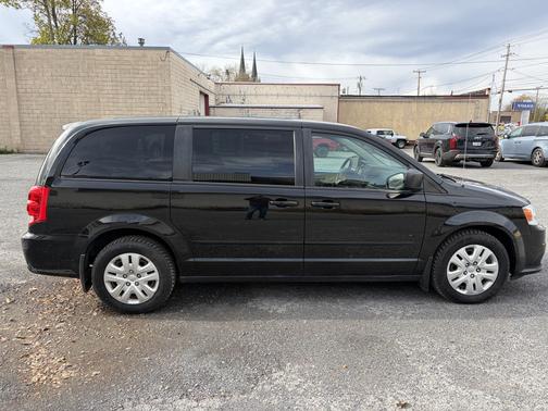 2016 Dodge Grand Caravan AVP/SE