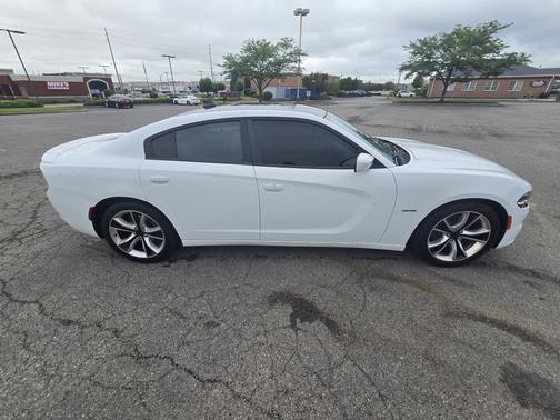 2016 Dodge Charger R/T