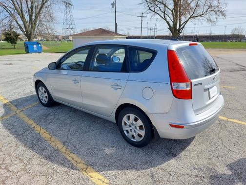 2011 Hyundai Elantra Touring GLS