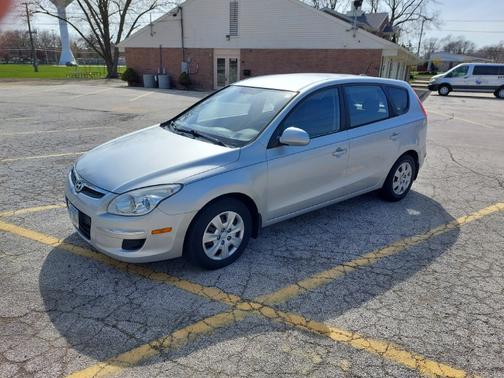2011 Hyundai Elantra Touring GLS