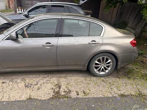 2008 INFINITI G35 x
