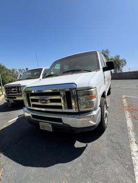 2013 Ford E350 Super Duty XL