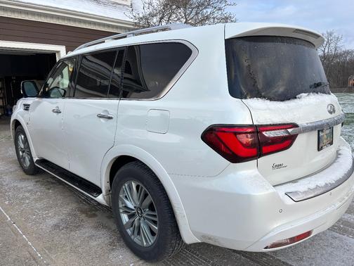 2019 INFINITI QX80 LUXE