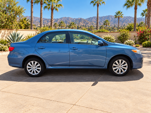 Blue 2013 Toyota Corolla LE