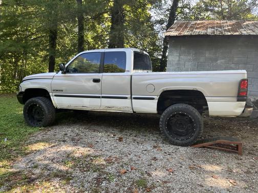 1998 Dodge Ram 1500 Club Cab