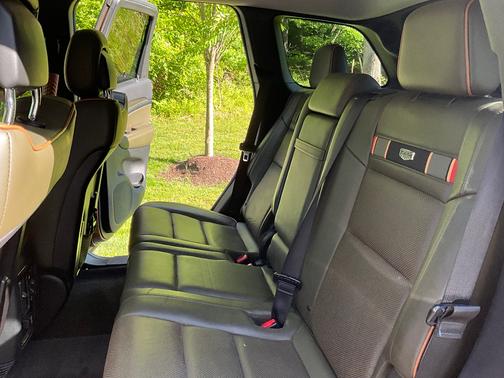 Gold 2011 Jeep Grand Cherokee Laredo