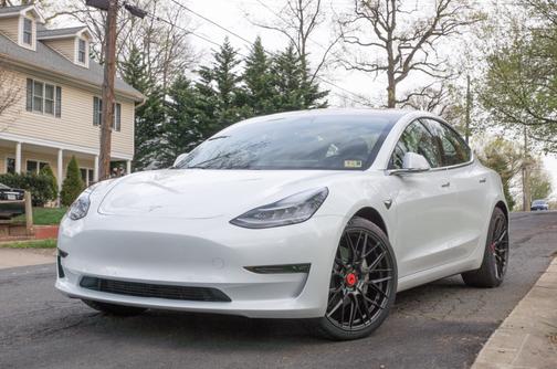 Photo 2 of 22 of 2018 Tesla Model 3 Long Range