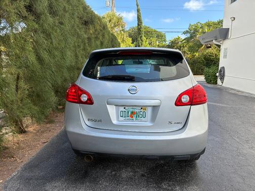 2009 Nissan Rogue S