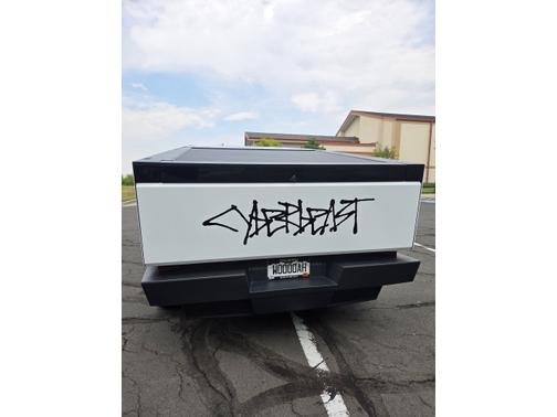 2024 Tesla Cybertruck Cyberbeast