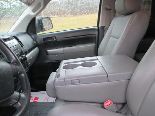 2010 Toyota Tundra Grade