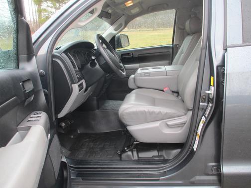 2010 Toyota Tundra Grade