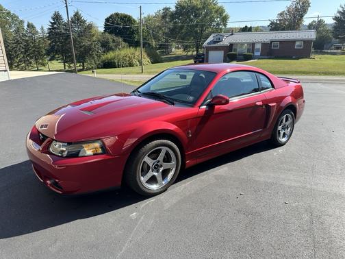 2004 Ford Mustang SVT Cobra