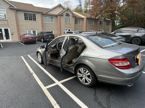 2011 Mercedes-Benz C-Class C 300 4MATIC Sport