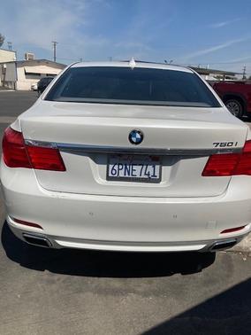 White 2011 BMW 750 i