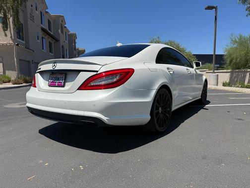 White 2014 Mercedes-Benz CLS-Class CLS 550