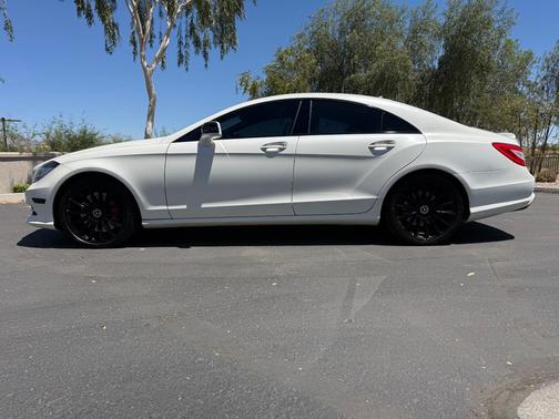 White 2014 Mercedes-Benz CLS-Class CLS 550