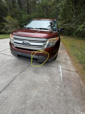 Red 2015 Ford Explorer XLT