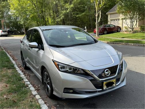 2021 Nissan Leaf SV PLUS