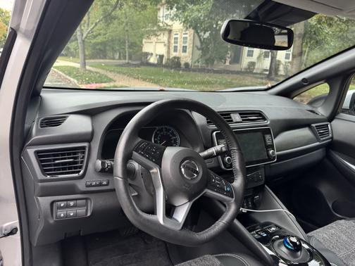 2021 Nissan Leaf SV PLUS