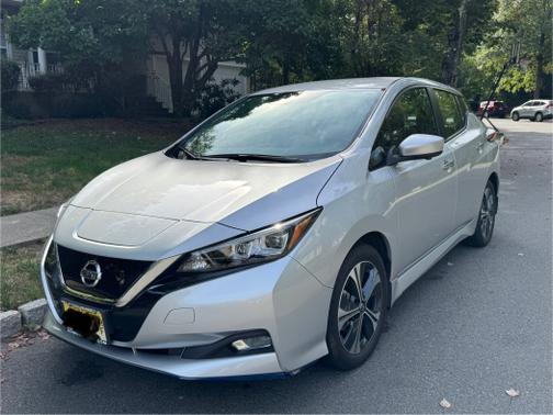 2021 Nissan Leaf SV PLUS