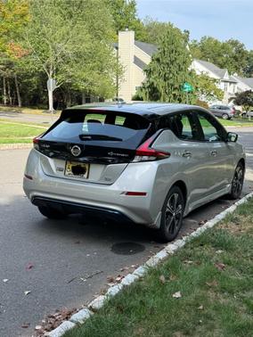 2021 Nissan Leaf SV PLUS