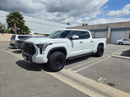 2022 Toyota Tundra Hybrid Limited