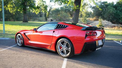 Red 2016 Chevrolet Corvette Stingray w/2LT