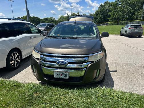 Green 2011 Ford Edge Limited