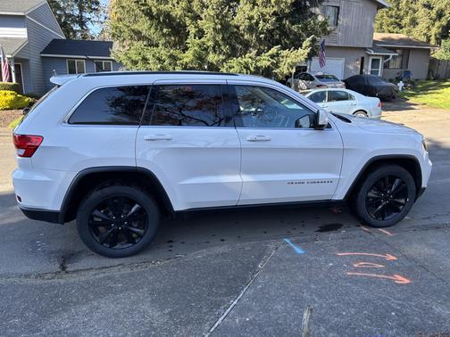 2012 Jeep Grand Cherokee Laredo