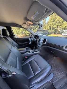 2012 Jeep Grand Cherokee Laredo