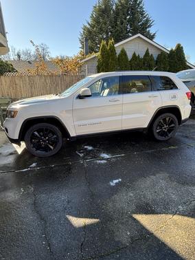 2012 Jeep Grand Cherokee Laredo