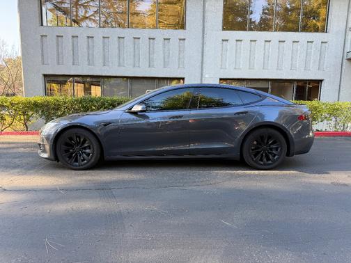 2018 Tesla Model S 100D