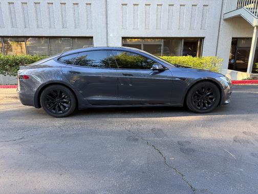 2018 Tesla Model S 100D