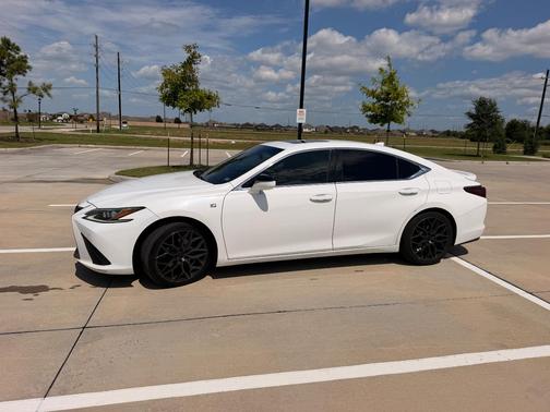 White 2019 Lexus ES 350 F Sport