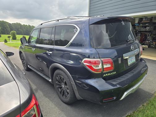 2017 Nissan Armada Platinum