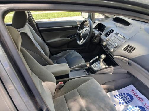 Gray 2010 Honda Civic VP