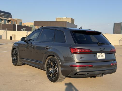 2021 Audi Q7 55 Prestige