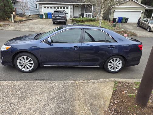 2014 Toyota Camry Hybrid XLE