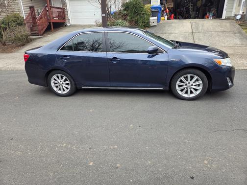 2014 Toyota Camry Hybrid XLE