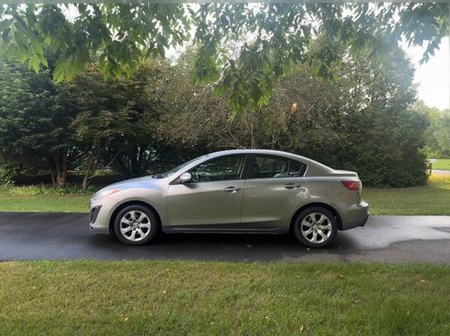 2010 Mazda Mazda3 i Sport