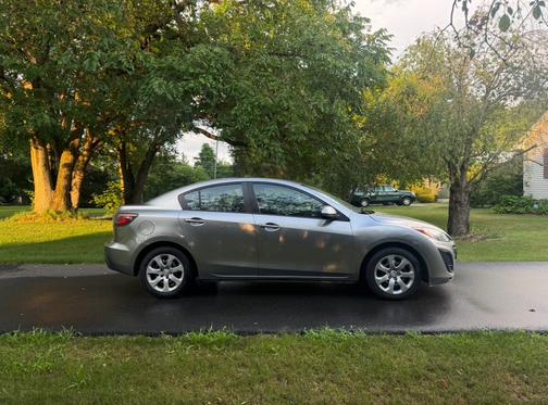 2010 Mazda Mazda3 i Sport
