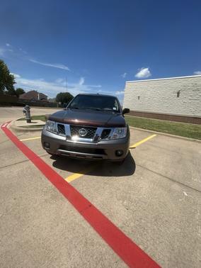 Gray 2016 Nissan Frontier SV
