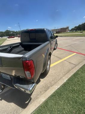Gray 2016 Nissan Frontier SV