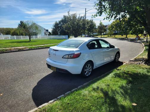 2011 Mazda Mazda3 i Touring