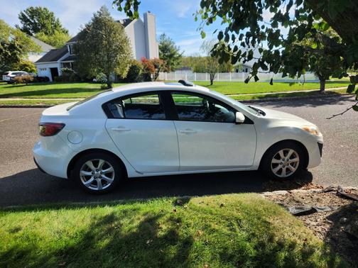 2011 Mazda Mazda3 i Touring