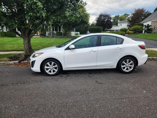2011 Mazda Mazda3 i Touring