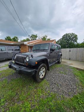 Gray 2016 Jeep Wrangler Unlimited Sport RHD